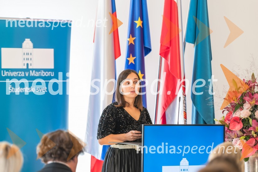  Anja UrekNajboljša študentka Univerze v Mariboru je Iza Beširević