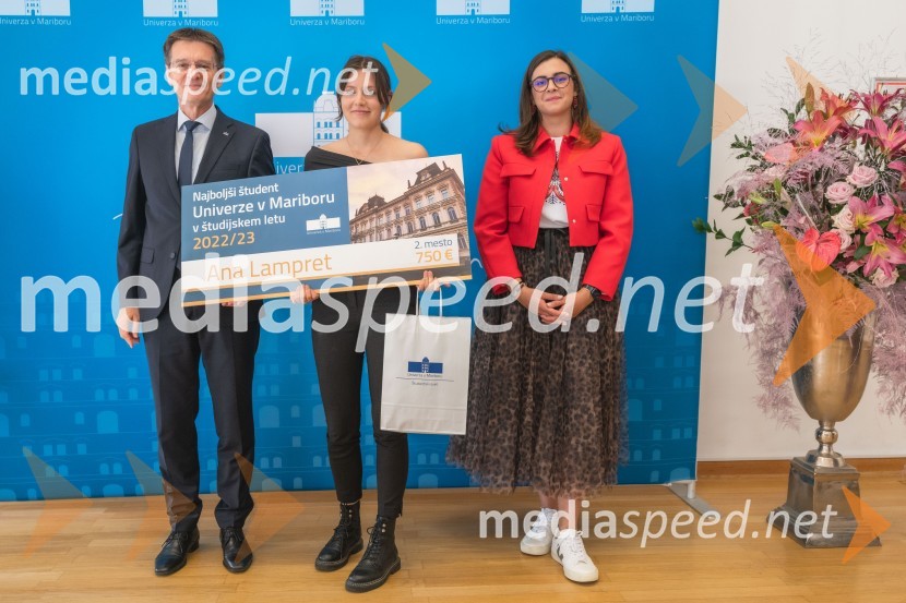 prof. dr. Zdravko Kačič, rektor Univerze v Mariboru;  Ana Lampret,  študentka Filozofske fakultete Univerze v Mariboru;  Nomi  Hrast , prorektorica za študentska vprašanja Univerze v MariboruNajboljša študentka Univerze v Mariboru je Iza Beširević
