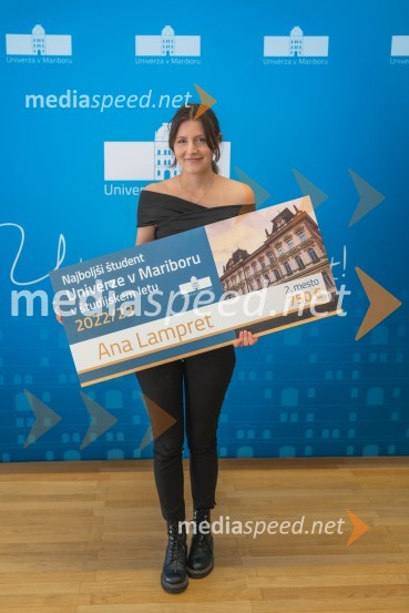  Ana Lampret,  študentka Filozofske fakultete Univerze v MariboruNajboljša študentka Univerze v Mariboru je Iza Beširević