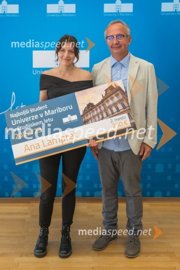  Ana Lampret,  študentka Filozofske fakultete Univerze v Mariboru;  dr. Darko Friš, dekan Filozofska fakulteta UMNajboljša študentka Univerze v Mariboru je Iza Beširević