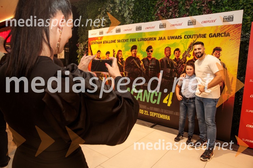  ... ;  Challe Salle, glasbenik, raperAction Night s filmom Plačanci 4 v Cineplexx Ljubljana