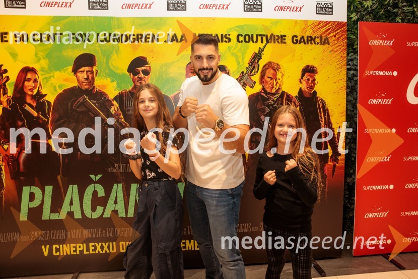  ... ;  Challe Salle, glasbenik, raper;  ... Action Night s filmom Plačanci 4 v Cineplexx Ljubljana