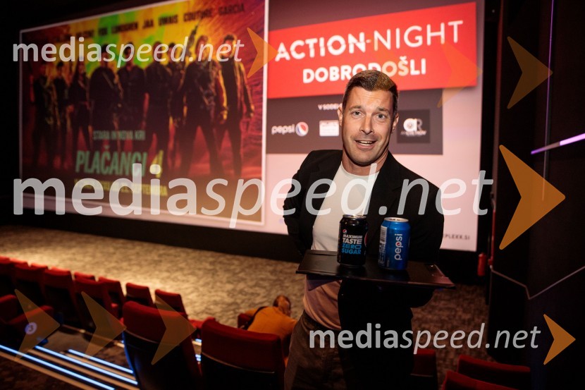  Klemen Bučan, radijski voditelj, stand-up komik, DJAction Night s filmom Plačanci 4 v Cineplexx Ljubljana