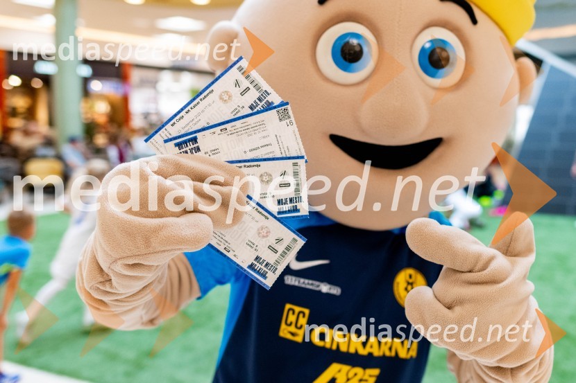 Predstavitev šolskega nogometnega centra Celje v Citycentru Celje