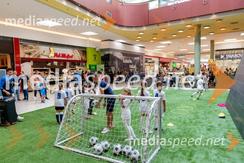 Predstavitev šolskega nogometnega centra Celje v Citycentru Celje