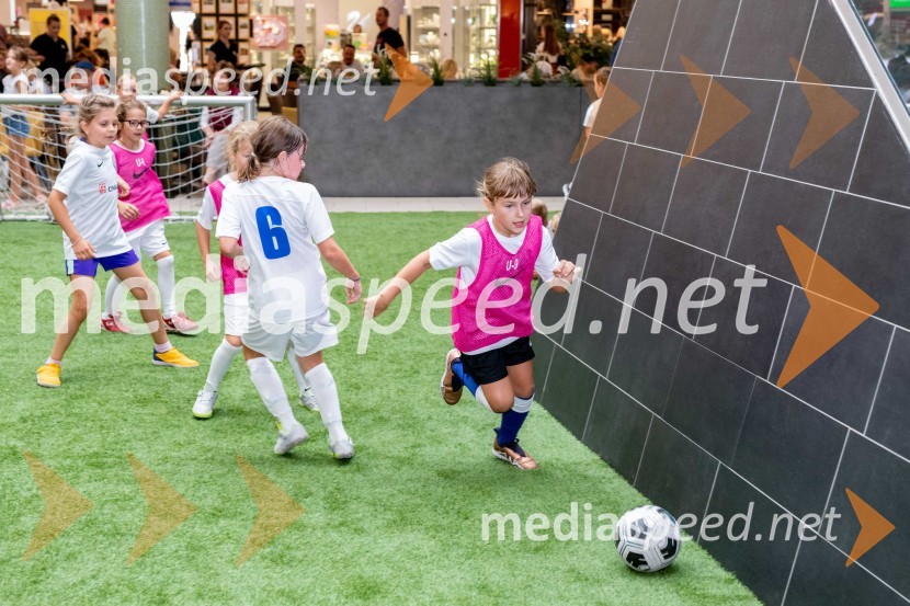 Predstavitev šolskega nogometnega centra Celje v Citycentru Celje