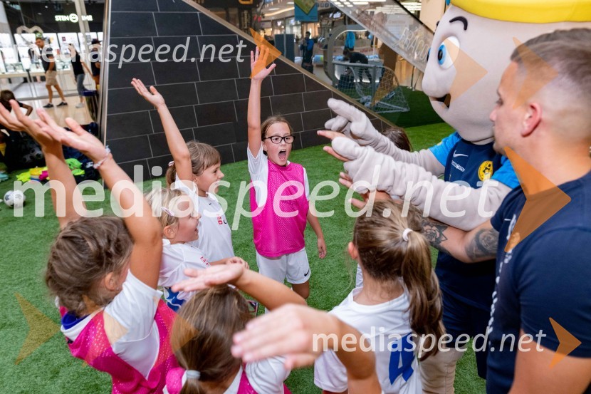 Predstavitev šolskega nogometnega centra Celje v Citycentru Celje