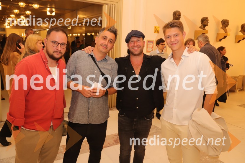 Trpko komična drama Pijani odpira sezono v mariborski Drami