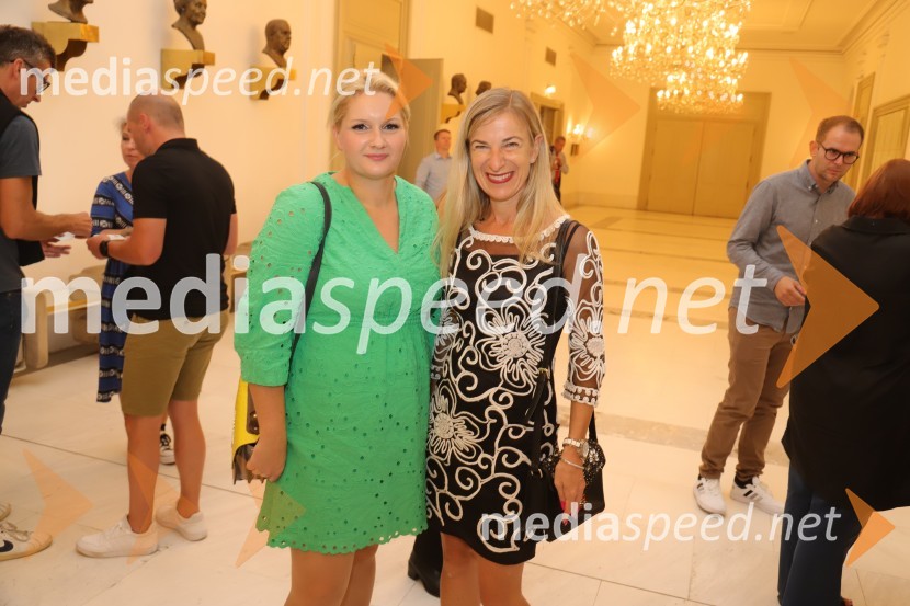  Anita Kovačič, MNZ, Policija, Policijska uprava Maribor ;  Tina Tomažič, Fakulteta za elektrotehniko, računalništvo in informatikoTrpko komična drama Pijani odpira sezono v mariborski Drami