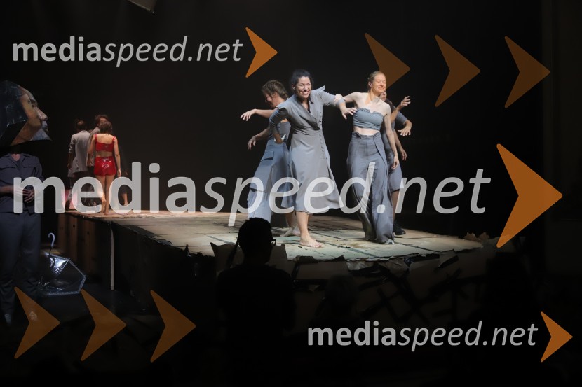 Trpko komična drama Pijani odpira sezono v mariborski Drami