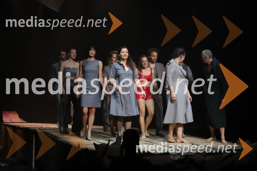 Trpko komična drama Pijani odpira sezono v mariborski Drami