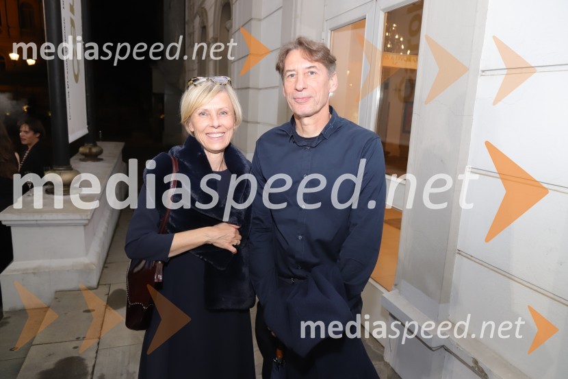 Trpko komična drama Pijani odpira sezono v mariborski Drami