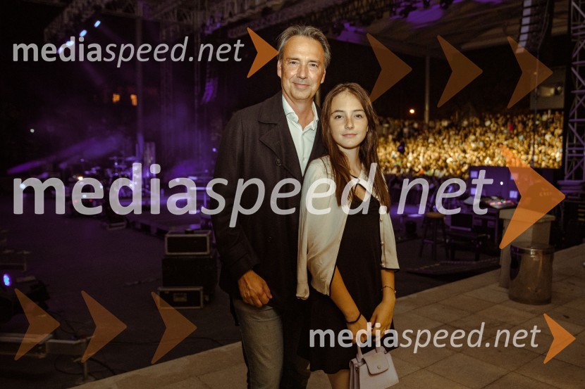  Tomislav  Čizmić, predsednik uprave, Mercator d.d.;  Ava ČizmićJan Plestenjak, koncert v Križankah