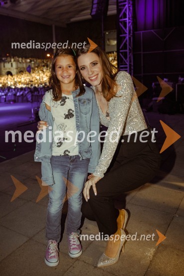  ... ;  Monika Avsenik, pevkaJan Plestenjak, koncert v Križankah