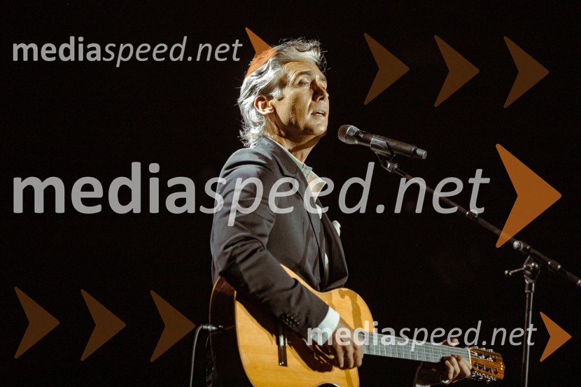  Jan Plestenjak, pevecJan Plestenjak, koncert v Križankah