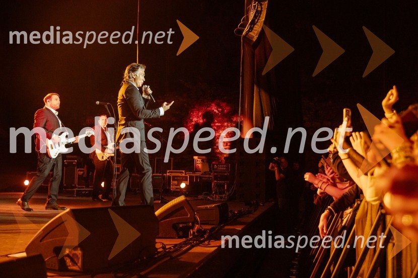  Jan Plestenjak, pevecJan Plestenjak, koncert v Križankah