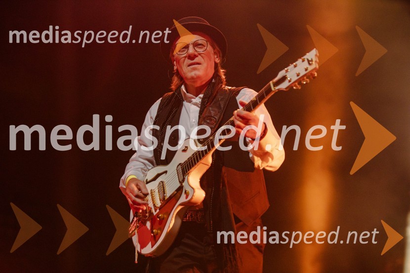  Zdenko Cotič - Coto, glasbenikJan Plestenjak, koncert v Križankah