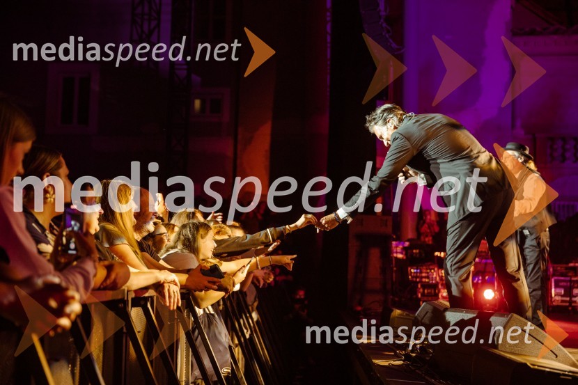  Jan Plestenjak, pevecJan Plestenjak, koncert v Križankah