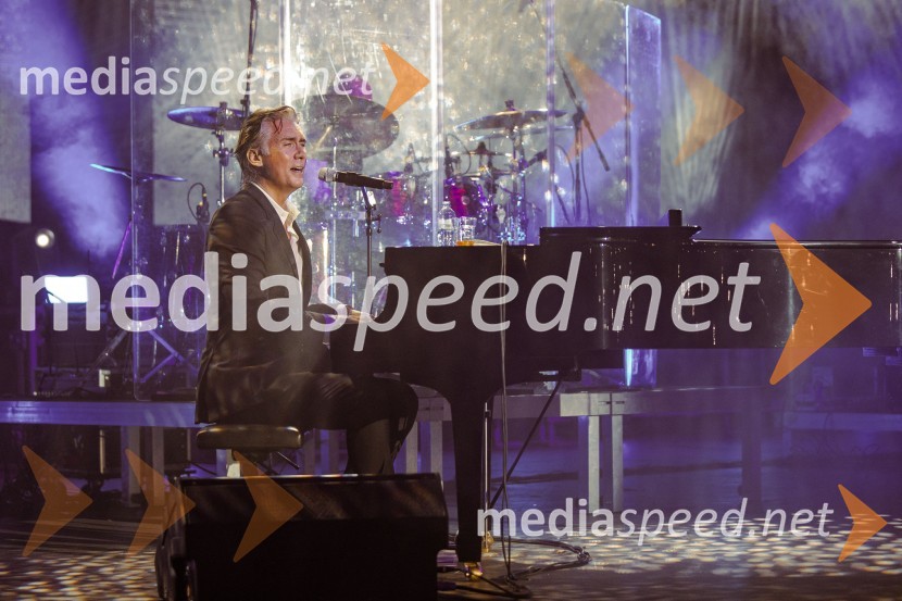  Jan Plestenjak, pevecJan Plestenjak, koncert v Križankah