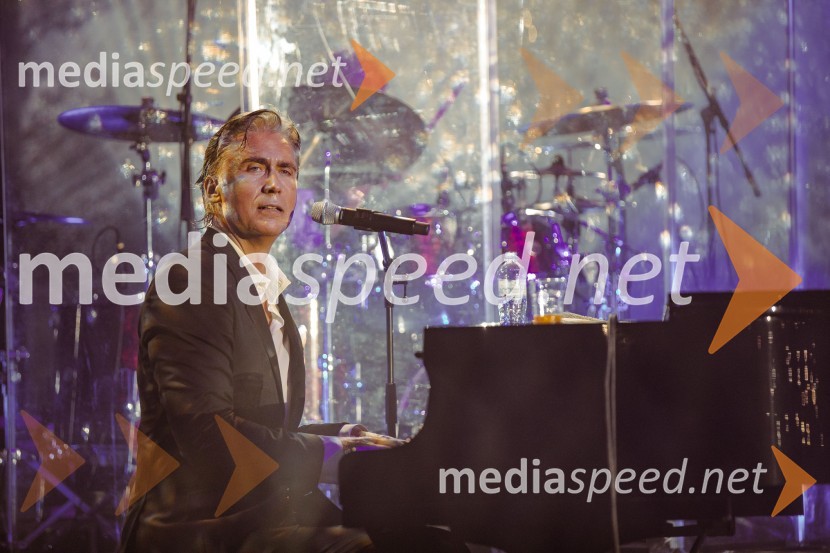  Jan Plestenjak, pevecJan Plestenjak, koncert v Križankah