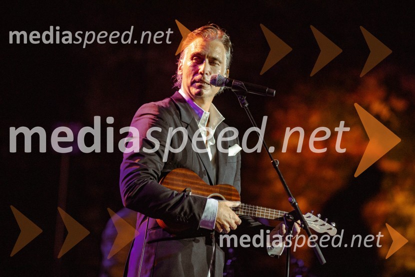  Jan Plestenjak, pevecJan Plestenjak, koncert v Križankah