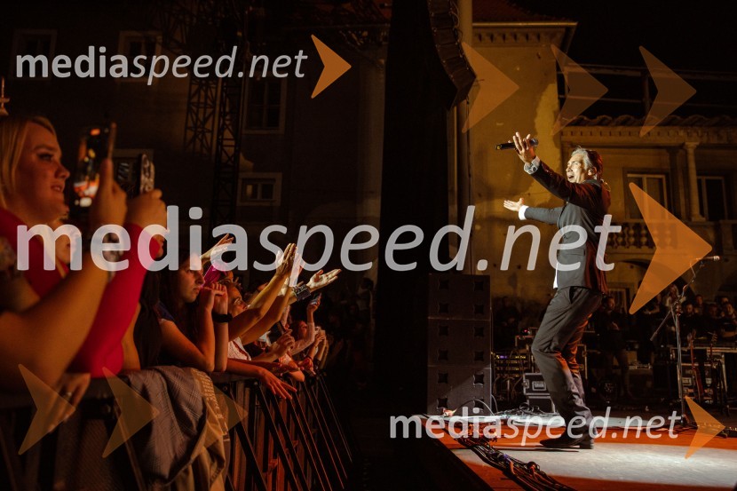  Jan Plestenjak, pevecJan Plestenjak, koncert v Križankah