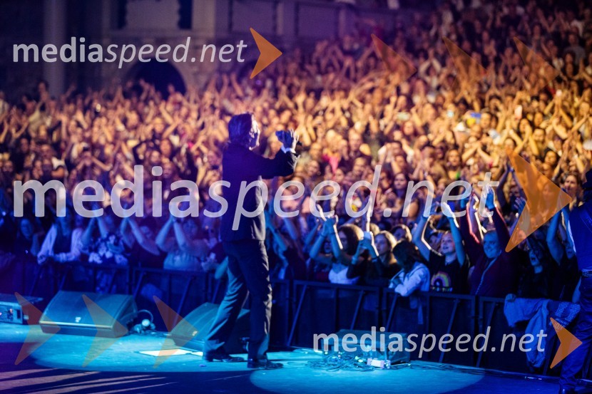  Jan Plestenjak, pevecJan Plestenjak, koncert v Križankah