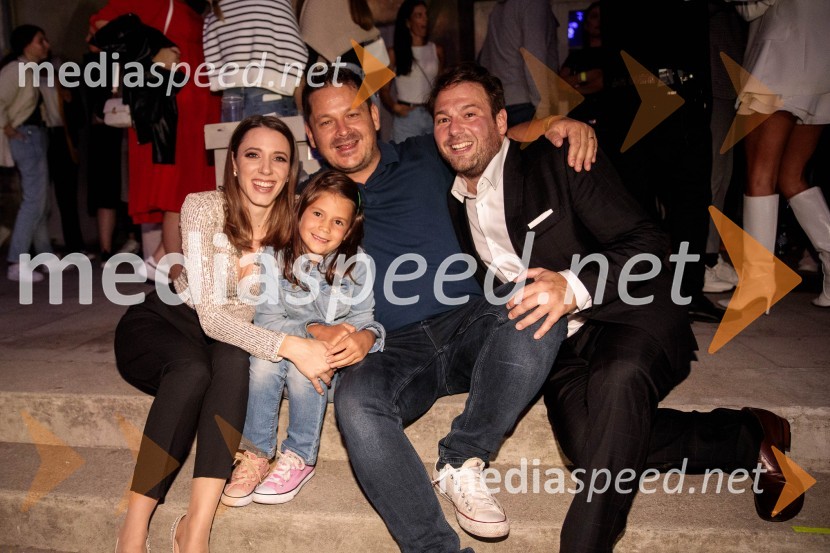  Monika Avsenik, pevka;  ... ;  Luka Jezeršek, Hiša kulinarike Jezeršek;  Anže Langus Petrovič, basistJan Plestenjak, koncert v Križankah