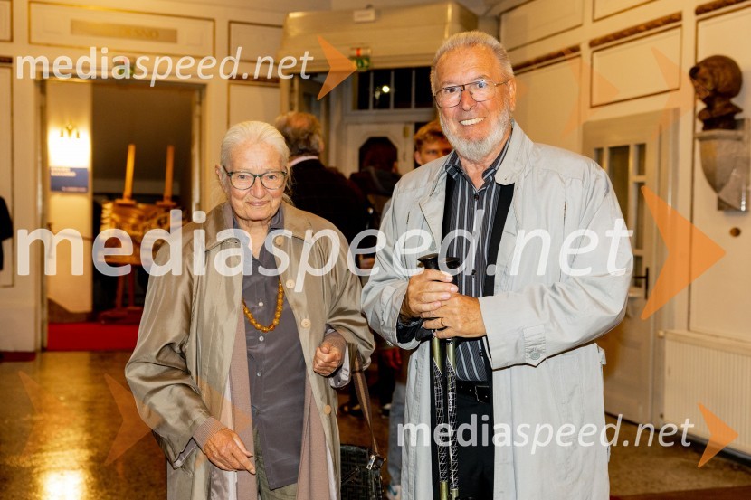  Barbara Berce;  Aleš Jan, radijski producentAntigona, prva premiera nove sezone v SNG Drama Ljubljana