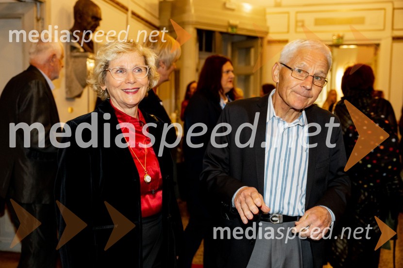  Marlen Lukner Peršak;  Tone Peršak, pisateljAntigona, prva premiera nove sezone v SNG Drama Ljubljana