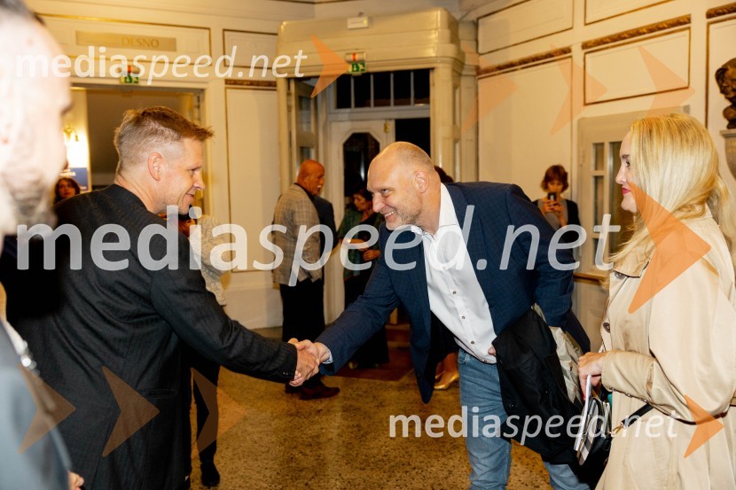  Luka Nabergoj, pomočnik ravnateljice SNG Drama Ljubljana;  Mitja Čander, direktor, Beletrina;  Maja Čander, kreativna direktorica in prokuristka, Kreativna bazaAntigona, prva premiera nove sezone v SNG Drama Ljubljana