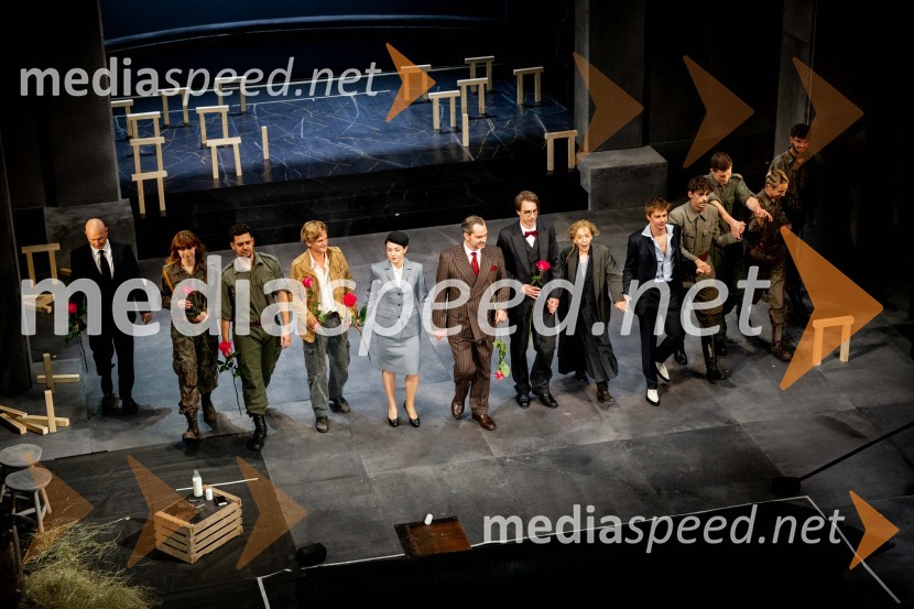  ... ;   Ana Pribošič;  Domen Blatnik, igralec;  Matevž Sluga, AGRFT;  Nina Ivanišin Janežič, igralka;  Jurij  Zrnec, igralec;  Jure Henigman, igralec;  Milena  Zupančič, igralka;  Timon Šturbej, igralec;  Nejc Cijan Garlatti, igralec;  Peter Alojz Marn;  Nikola Drole;  Kolja MiljkovićAntigona, prva premiera nove sezone v SNG Drama Ljubljana