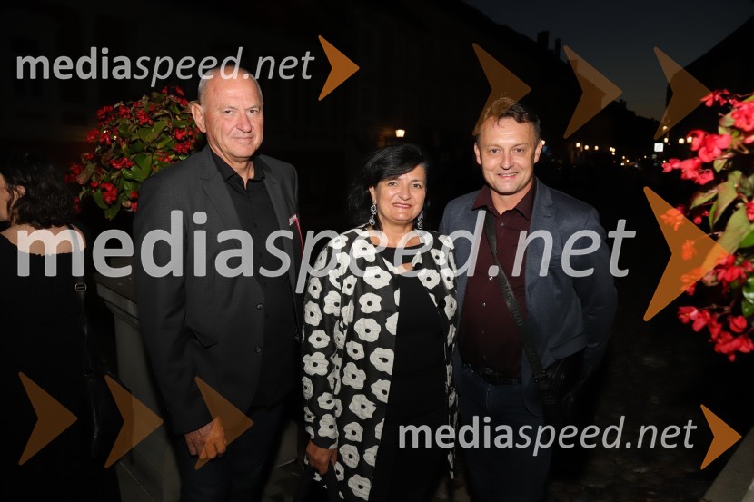  Marko Zoran, Z & Z, d.o.o.;  Mojca Jan Zoran, vodja sektorja za umetnost, Ministrstvo za kulturo;  Peter Srpčič, direktor, Mestno gledališče PtujPremiera koprodukcijske predstave Pohorski bataljon