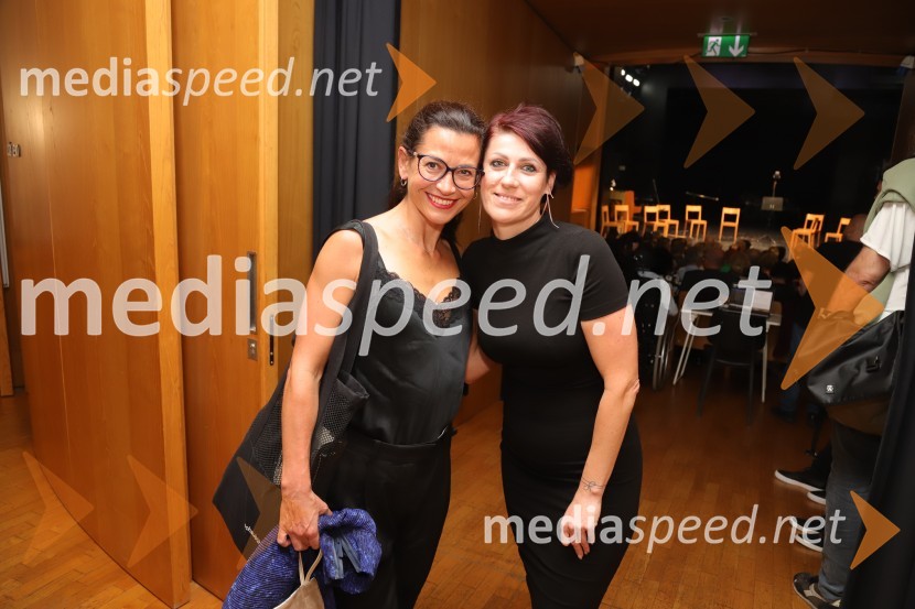  Simona  Belle, služba za stike z javnostmi MGL;  ... Premiera koprodukcijske predstave Pohorski bataljon