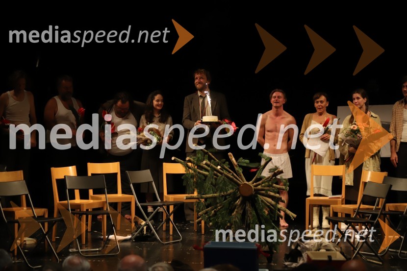  Matej   Puc, igralecPremiera koprodukcijske predstave Pohorski bataljon