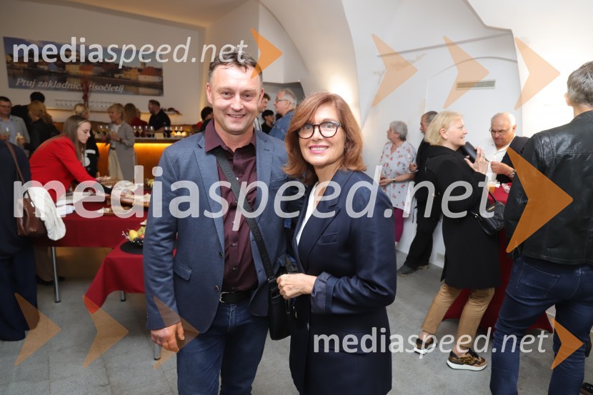  Peter Srpčič, direktor, Mestno gledališče Ptuj;  Nenni DelmestrePremiera koprodukcijske predstave Pohorski bataljon