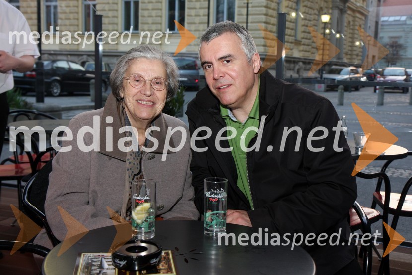 Zoran Predin, glasbenik z mamoZoran Predin & The Gypsy Swing band, koncert v SNG Maribor