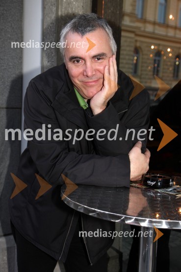 Zoran Predin, glasbenikZoran Predin & The Gypsy Swing band, koncert v SNG Maribor