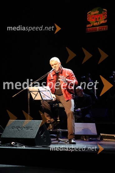 Zoran Predin, glasbenikZoran Predin & The Gypsy Swing band, koncert v SNG Maribor