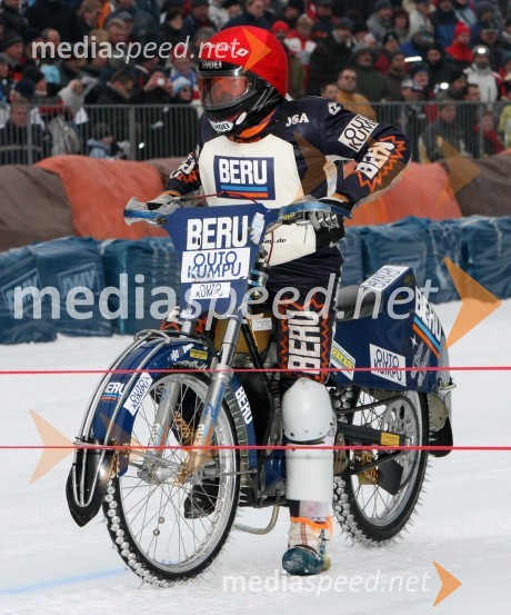 Tekmovalec na štartuSPEEDWAY NA LEDU, polfinale svetovnega prvenstva posameznikov, 2. dirka