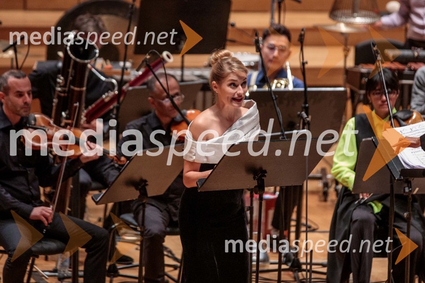  Nika Gorič, sopranistkaKoncert Ensemble Moderna v Cankarjevem domu