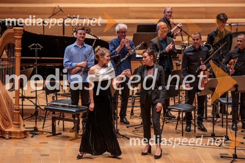  Nika Gorič, sopranistka;  Lucie  Leguay, dirigentkaKoncert Ensemble Moderna v Cankarjevem domu