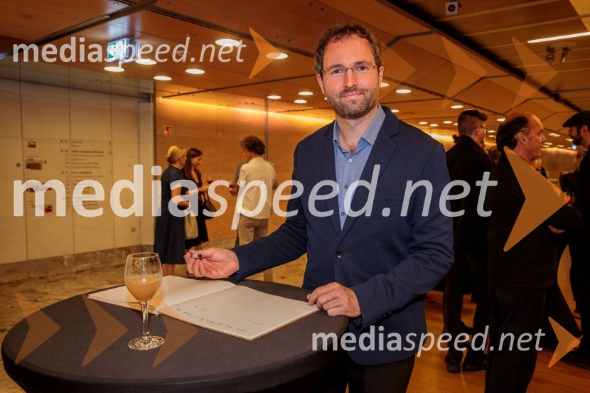  Vito Žuraj, skladateljKoncert Ensemble Moderna v Cankarjevem domu