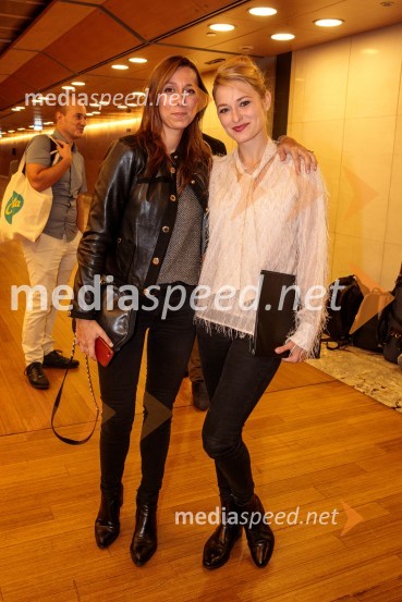  Lucie  Leguay, dirigentka;  Nika GoričanKoncert Ensemble Moderna v Cankarjevem domu