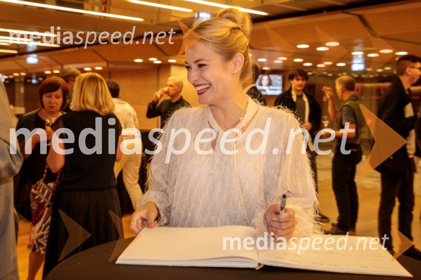  Nika Gorič, sopranistkaKoncert Ensemble Moderna v Cankarjevem domu