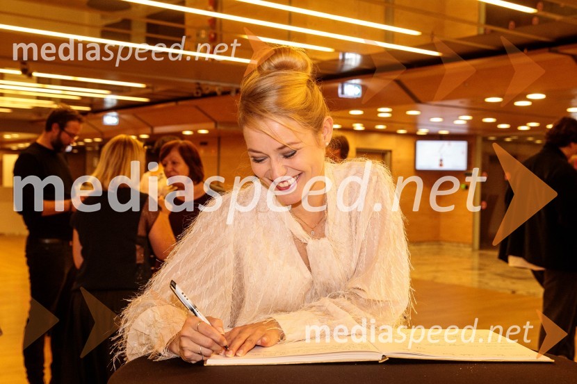  Nika Gorič, sopranistkaKoncert Ensemble Moderna v Cankarjevem domu