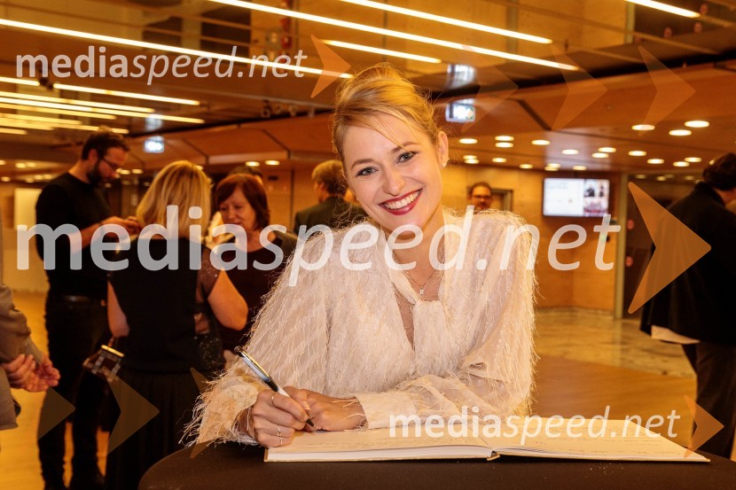  Nika Gorič, sopranistkaKoncert Ensemble Moderna v Cankarjevem domu