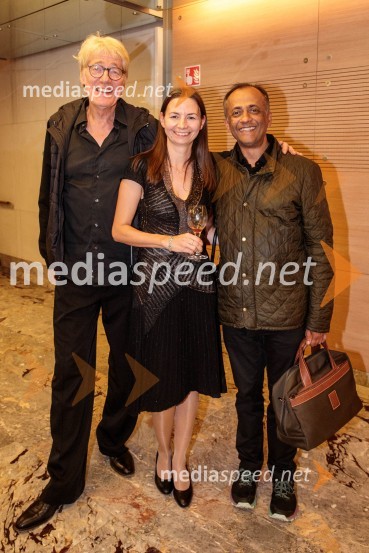  ... ;  Nina Šenk Kosem, skladateljica;  ... Koncert Ensemble Moderna v Cankarjevem domu