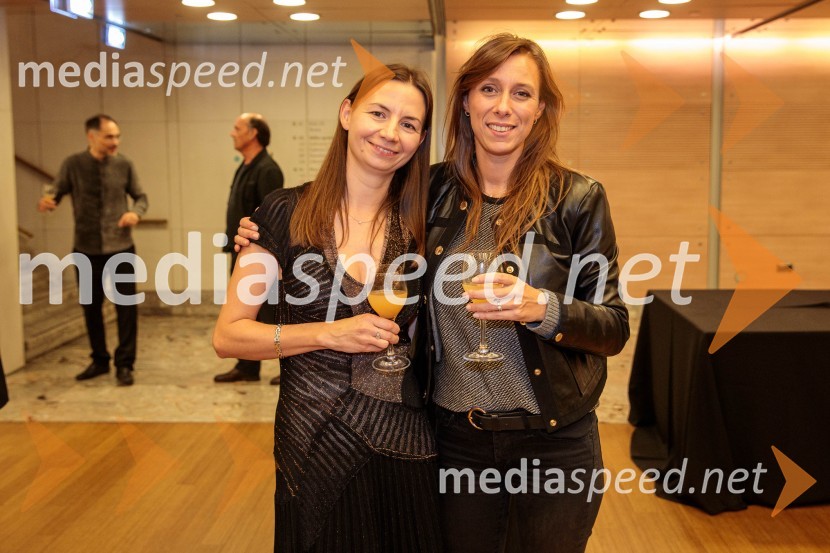  Nina Šenk Kosem, skladateljica;  Lucie  Leguay, dirigentkaKoncert Ensemble Moderna v Cankarjevem domu