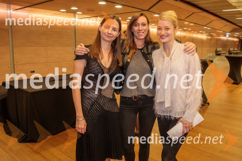  Nina Šenk Kosem, skladateljica;  Lucie  Leguay, dirigentka;  Nika Gorič, sopranistkaKoncert Ensemble Moderna v Cankarjevem domu